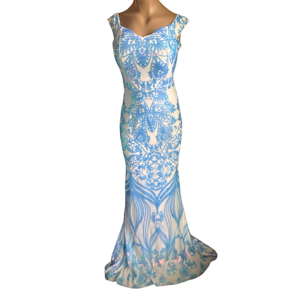 Faereisty Elegant Blue and White Sequin  Gown with Mermaid Effect